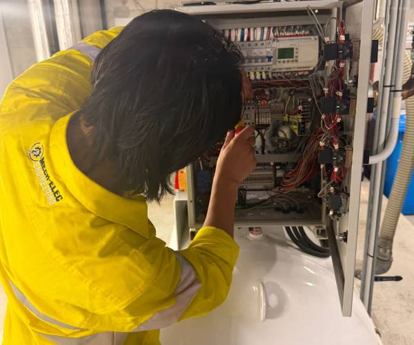 Professional Electrical contractor Fairfield delivering safe installations, repairs, and 24/7 electrical services for all property types.